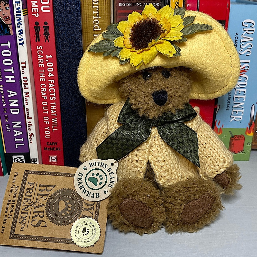 FINAL SALE!! 🌻BOYDS BEAR Collection Floral Mae in Sunflower Hat and Sweater
